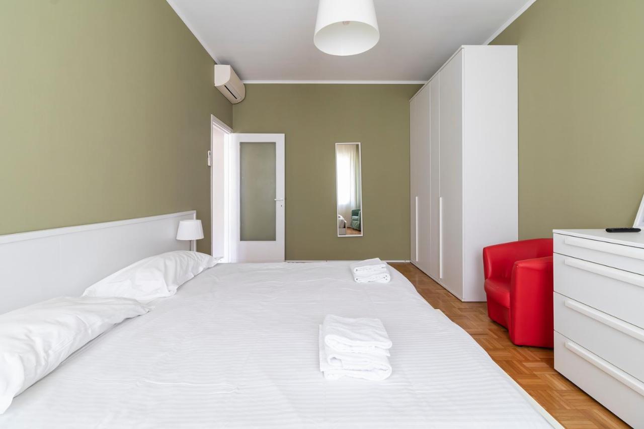 Altido Trendy Flat With Balcony, Easy Access To Milan Centre Milão Exterior foto
