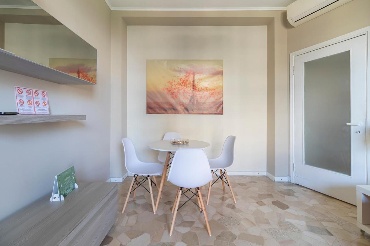 Altido Trendy Flat With Balcony, Easy Access To Milan Centre Milão Exterior foto