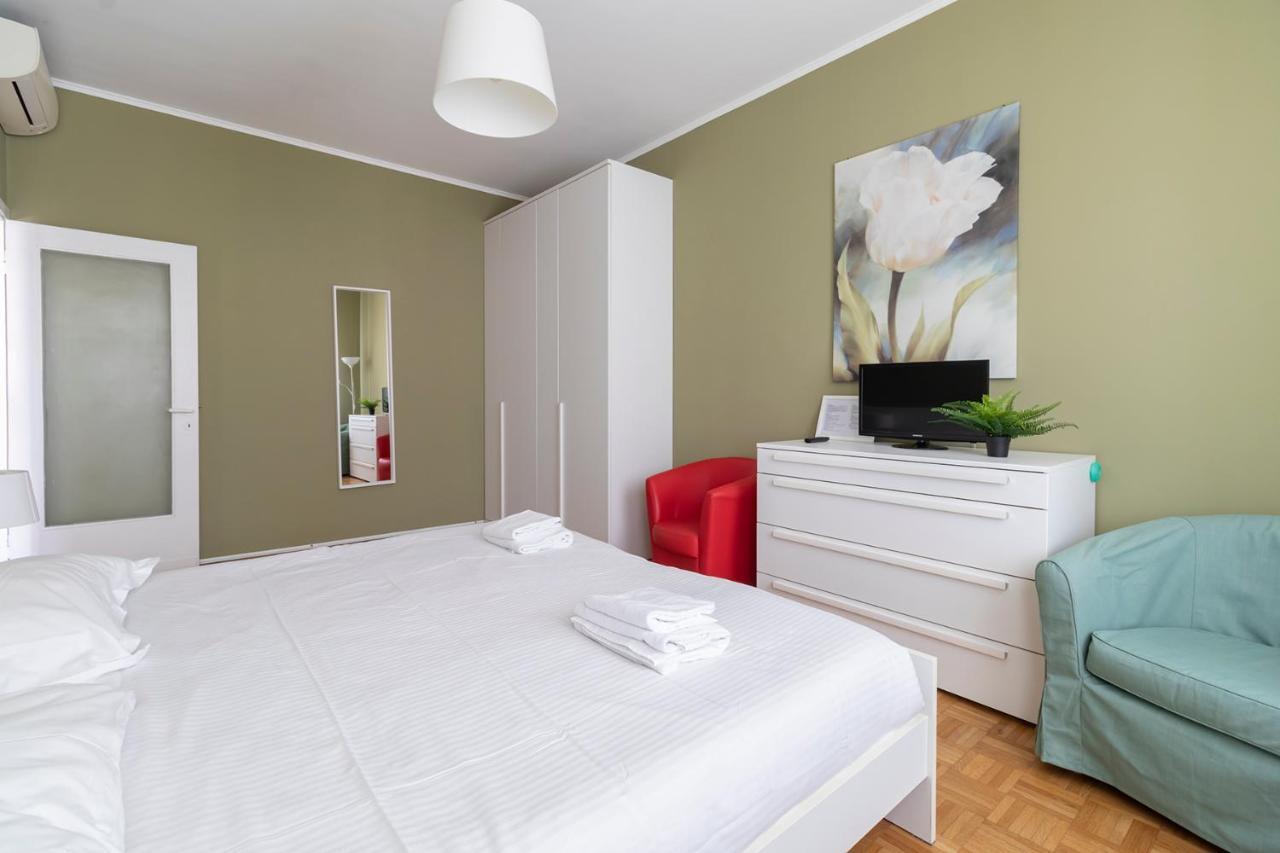 Altido Trendy Flat With Balcony, Easy Access To Milan Centre Milão Exterior foto