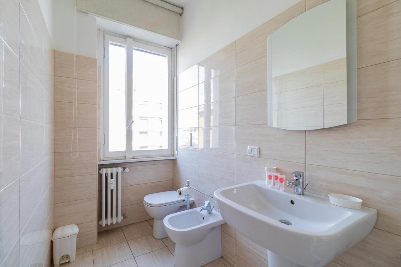 Altido Trendy Flat With Balcony, Easy Access To Milan Centre Milão Exterior foto