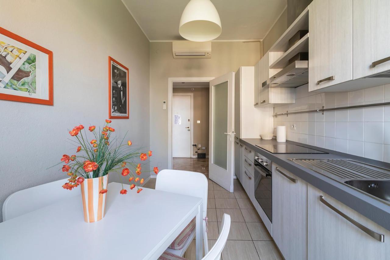 Altido Trendy Flat With Balcony, Easy Access To Milan Centre Milão Exterior foto